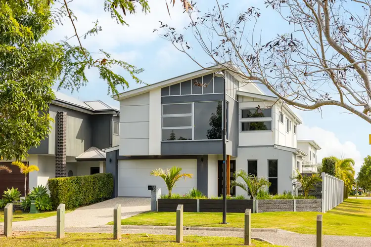 2 Galley Lane, Newport QLD 4020