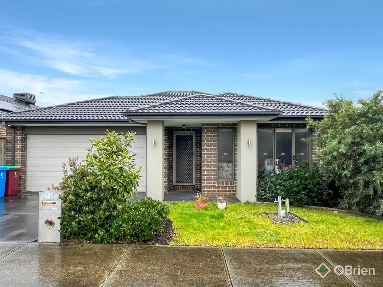 17 Compton Way, Clyde North VIC 3978