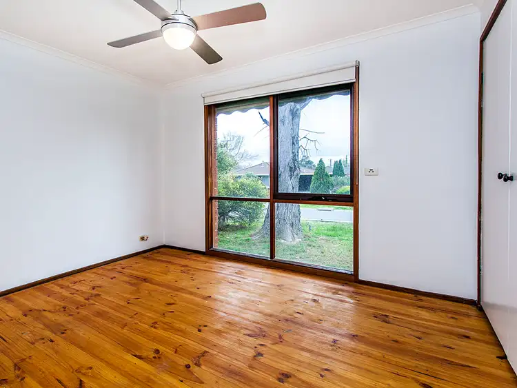 Fifth view of Homely house listing, 4 Wynette Close, Hampton Park VIC 3976