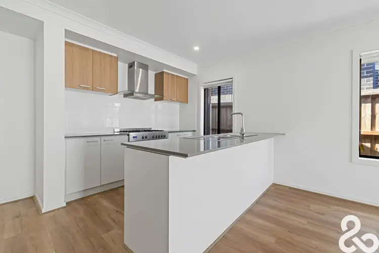 Fifth view of Homely house listing, 3 Raindrop Circuit, Fraser Rise VIC 3336