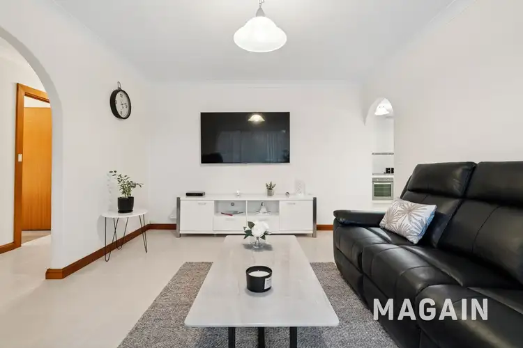 Fifth view of Homely house listing, 1 Laima Court, Hackham SA 5163