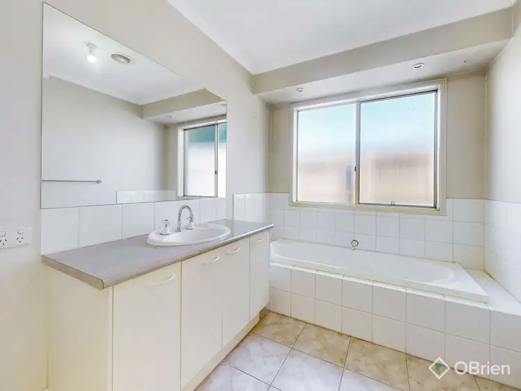 Fourth view of Homely house listing, 7 Hillrise Close, Narre Warren South VIC 3805