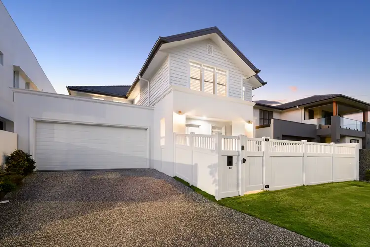 33 River Vista Way, Paradise Point QLD 4216