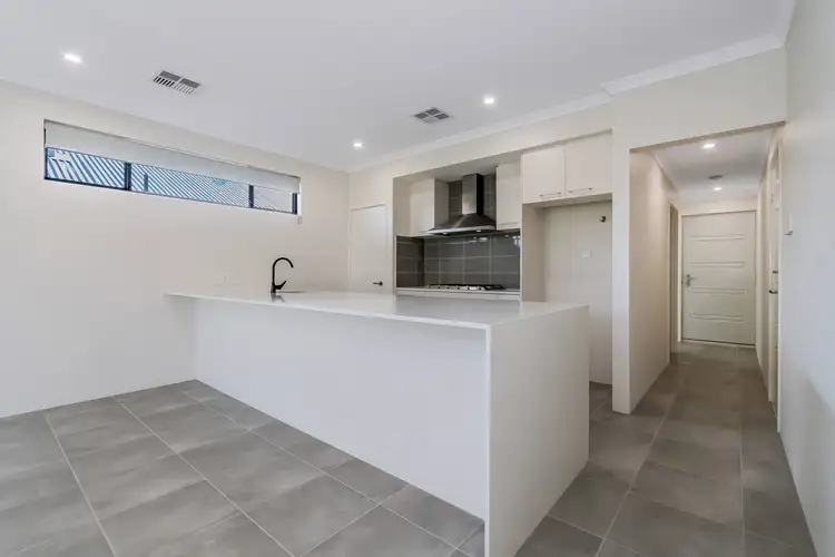 28 Sturrock Close, Hilbert WA 6112