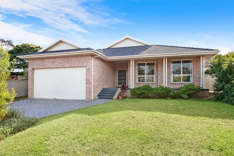7 Bundarra Street, Waterfall NSW 2233