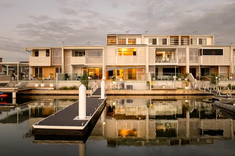 131 Aqua Street, Newport QLD 4020