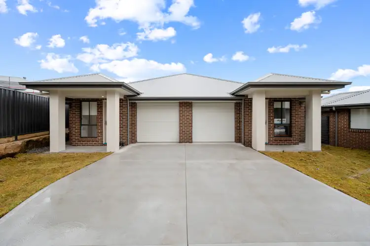 6a & 6b Sweet Nectar Close, Medowie NSW 2318