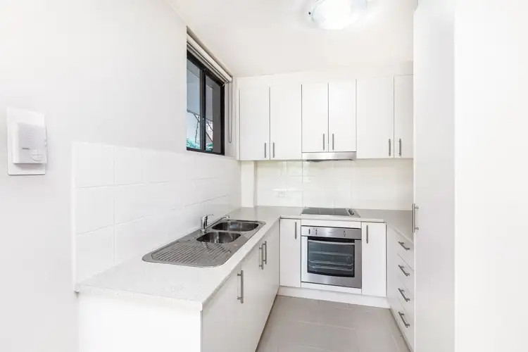 Third view of Homely apartment listing, 6/15 Johnston Street, Balmain East NSW 2041