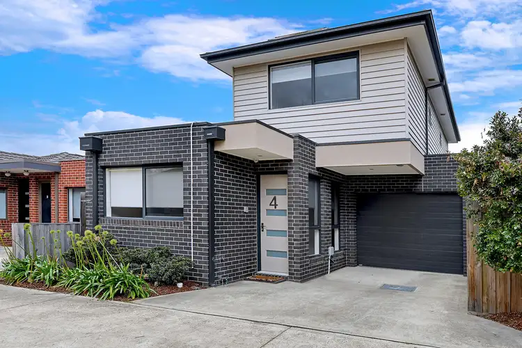 4/2 Barrys Lane, Coburg VIC 3058