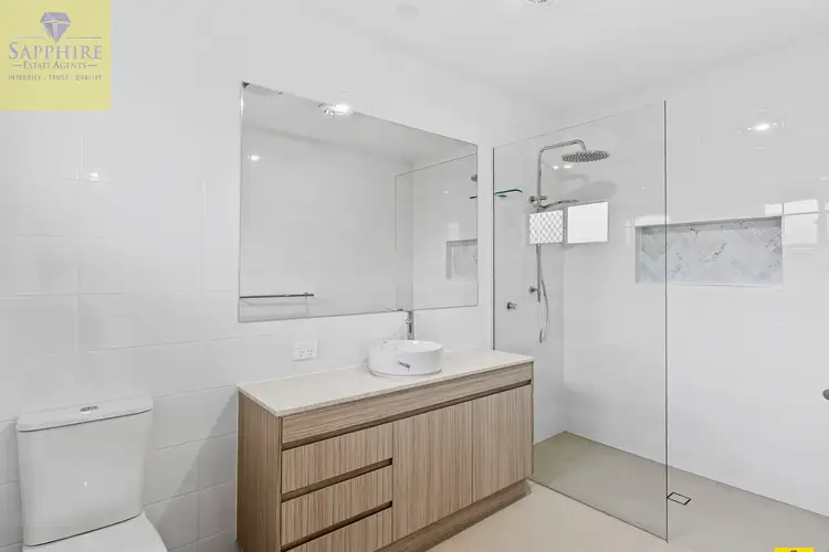 11 Blackstone Crescent, Ripley QLD 4306