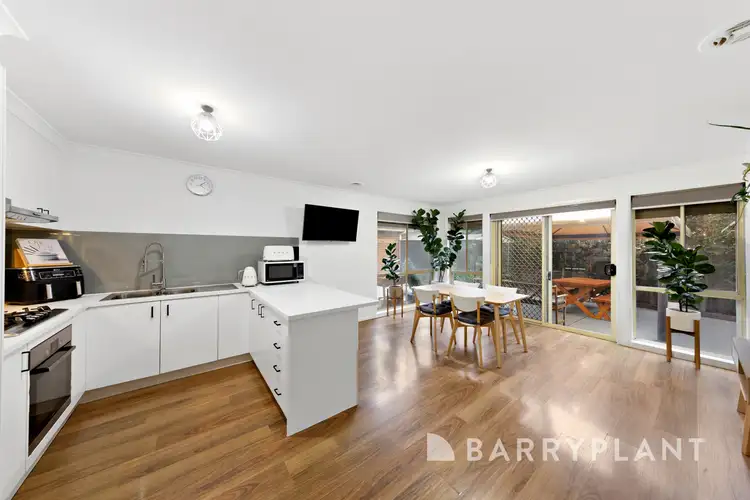 Fifth view of Homely townhouse listing, 4/28-36 Ozzimo Drive, Hillside VIC 3037
