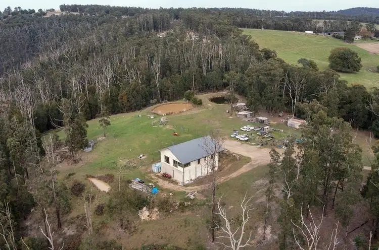 185 Coombs Road, Kinglake West VIC 3757