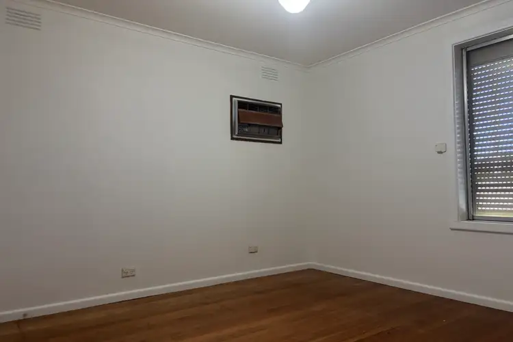 Fifth view of Homely house listing, 8 Blair Court, Thomastown VIC 3074