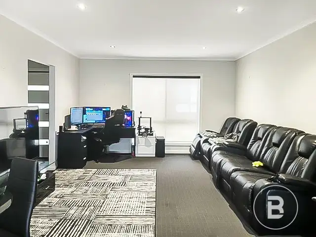 Third view of Homely townhouse listing, 2/18A Curtain Street, Eaglehawk VIC 3556
