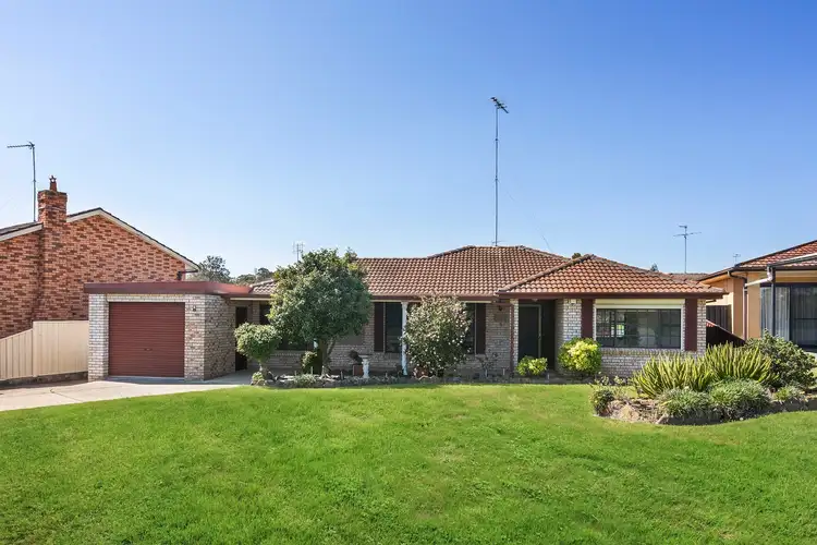 5 Graham Close, Cranebrook NSW 2749