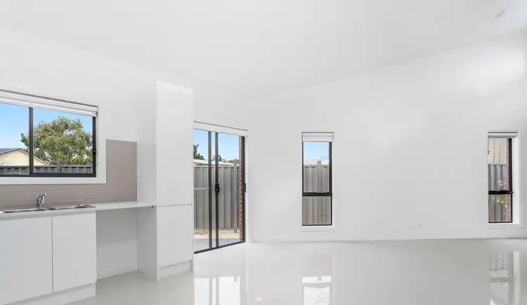 4/21 Sumers Street, Laverton VIC 3028