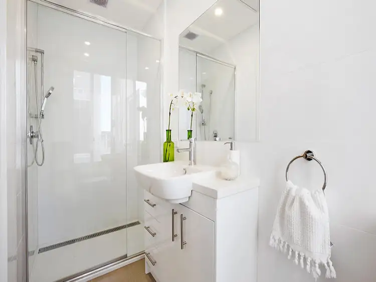 Fourth view of Homely apartment listing, 1/270 Maribyrnong Road, Moonee Ponds VIC 3039