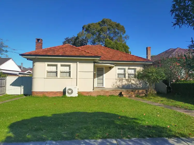35 Mayfield Street, Wentworthville NSW 2145
