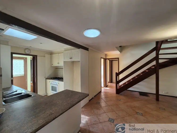 Fifth view of Homely house listing, 6 Maitland Close, Mulgrave VIC 3170