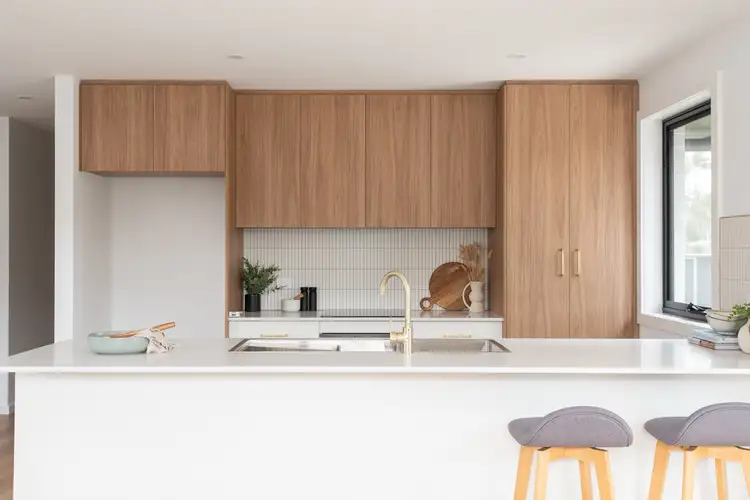 2 & 3/24 Fermoy Lane