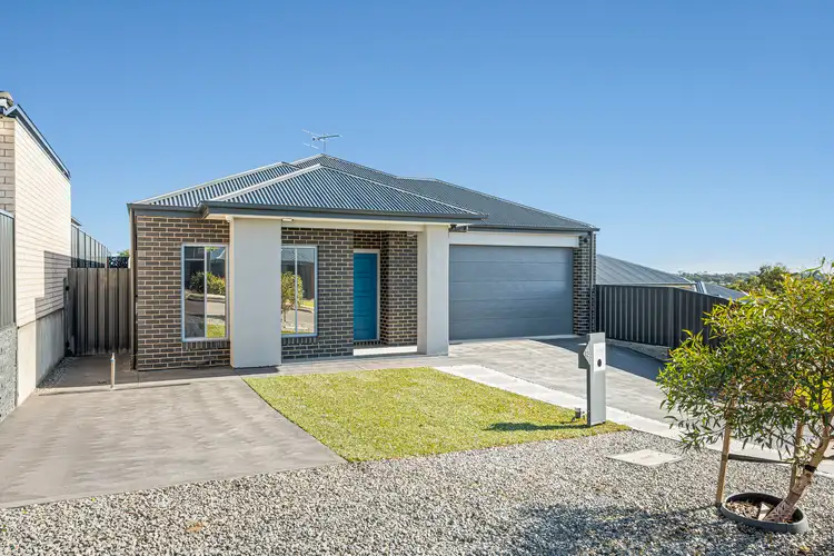13 Emperor Way, Onkaparinga Heights SA 5163