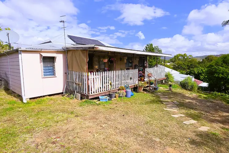 64 Dee Street, Mount Morgan QLD 4714
