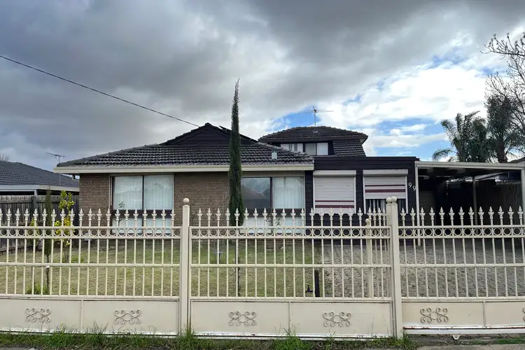 99 Station Road, Melton South VIC 3338