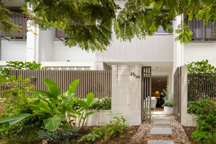 25/191 Quay Circuit, Newport QLD 4020