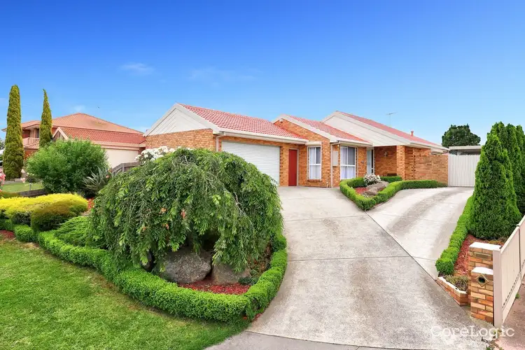 Second view of Homely house listing, 5 Smeaton Court, Craigieburn VIC 3064