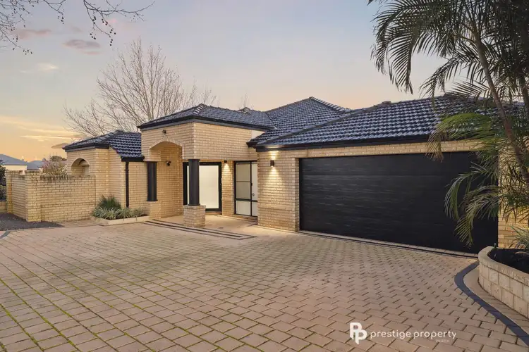 62 Parkwood Avenue, Woodvale WA 6026
