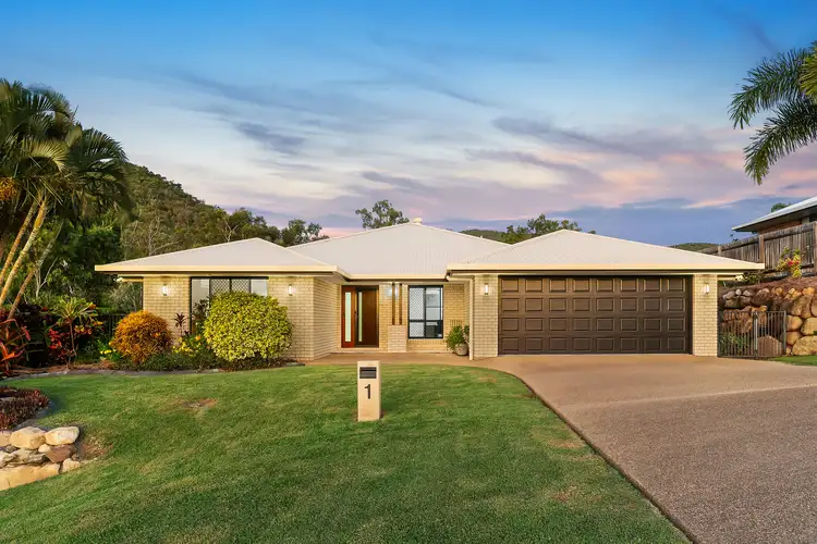 1 Skyline Drive, Norman Gardens QLD 4701