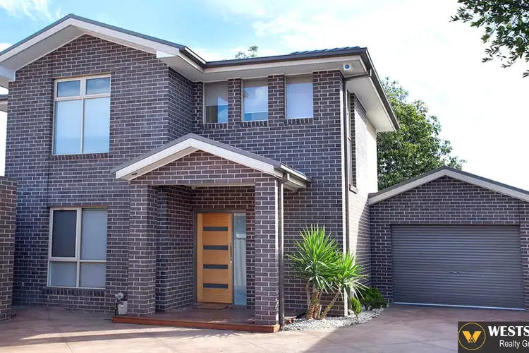 2/7 Stevenston Street, Deer Park VIC 3023
