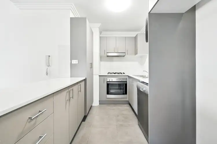 3/33 Robert Street, Penrith NSW 2750