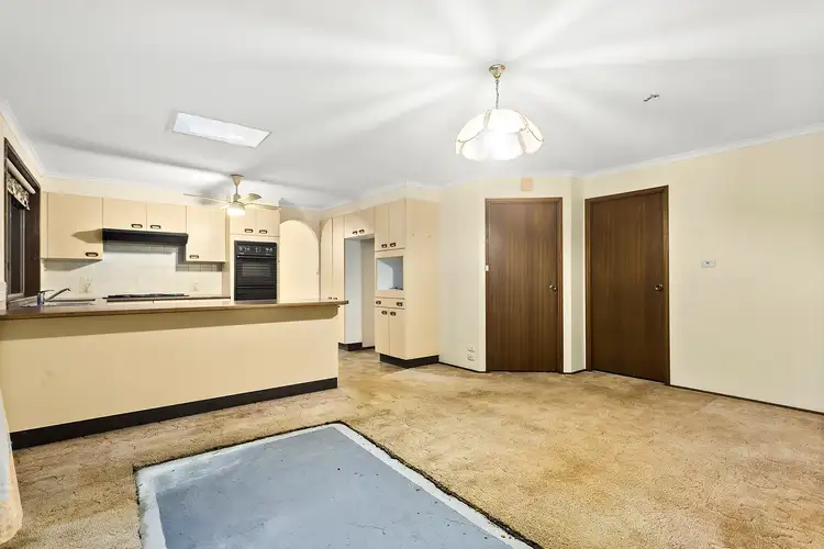 Fifth view of Homely house listing, 10 Sierra Drive, Horsley NSW 2530