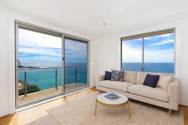 Third view of Homely apartment listing, 6/2 Queenscliff Road, Queenscliff NSW 2096