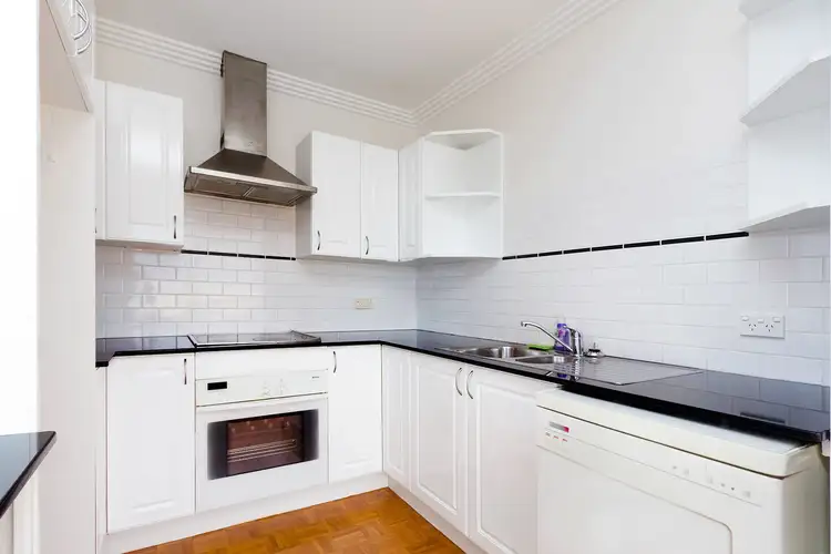 Fourth view of Homely apartment listing, 6/2 Queenscliff Road, Queenscliff NSW 2096