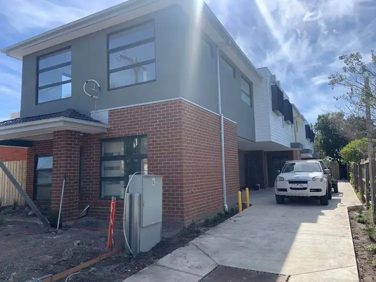 2/9 Bessemer Street, Springvale VIC 3171
