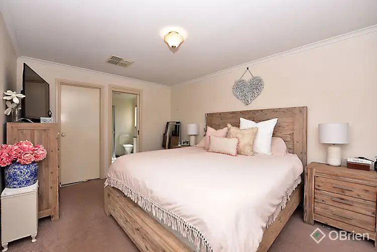 Fifth view of Homely house listing, 35 Winners Circle, Aspendale Gardens VIC 3195