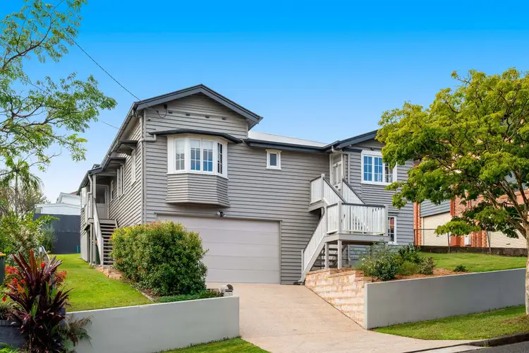 74 Donald Street, Camp Hill QLD 4152