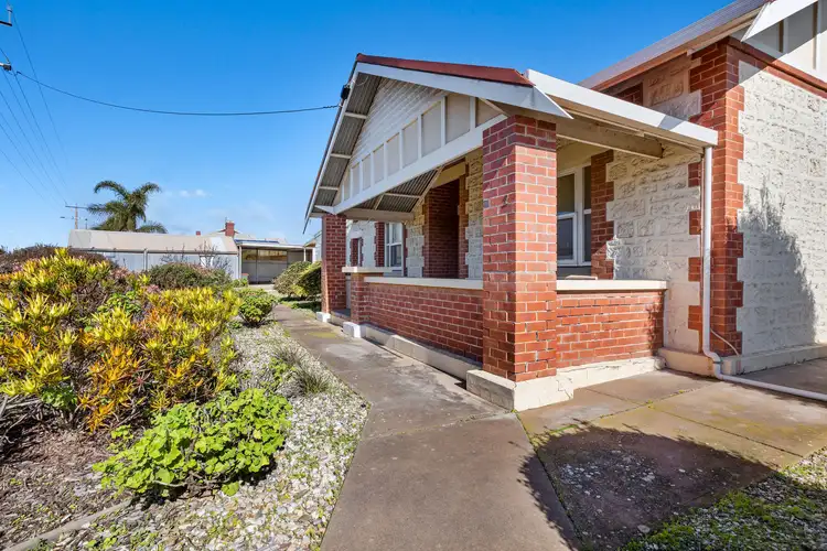 2 Preece Street, Tumby Bay SA 5605
