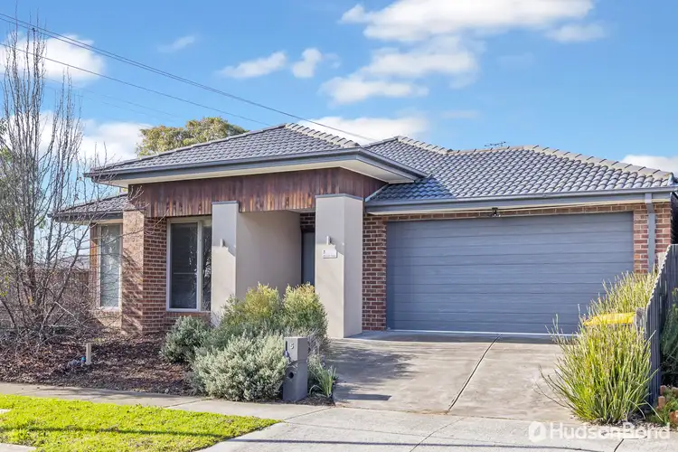 Main view of Homely house listing, 5 Marwick Street, Carrum Downs VIC 3201