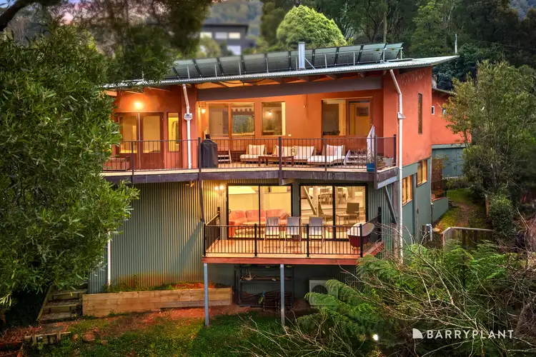 16 Brisbane Parade, Warburton VIC 3799