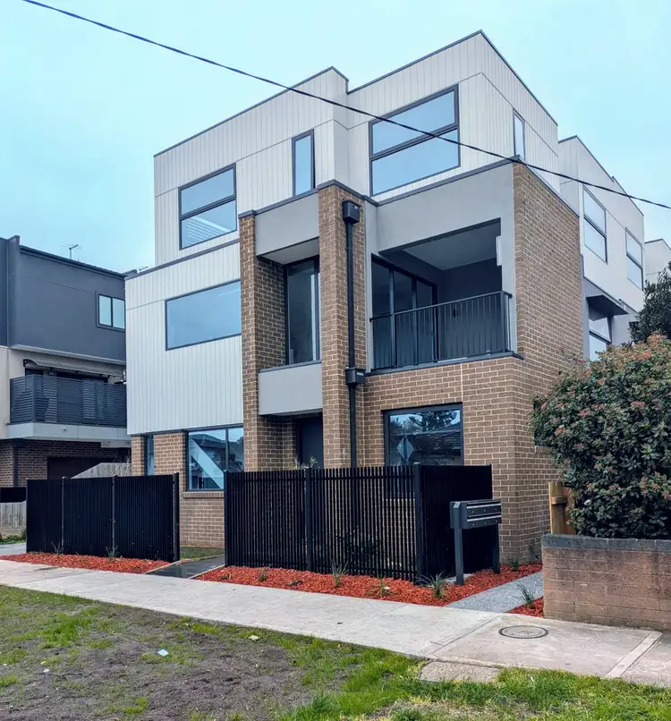 3/110 Jukes Road, Fawkner VIC 3060