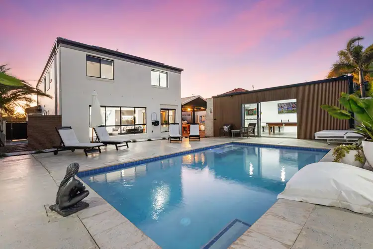 9 Eastpark Drive, Helensvale QLD 4212