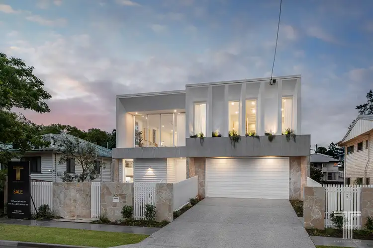 52 Melbourne Avenue, Camp Hill QLD 4152