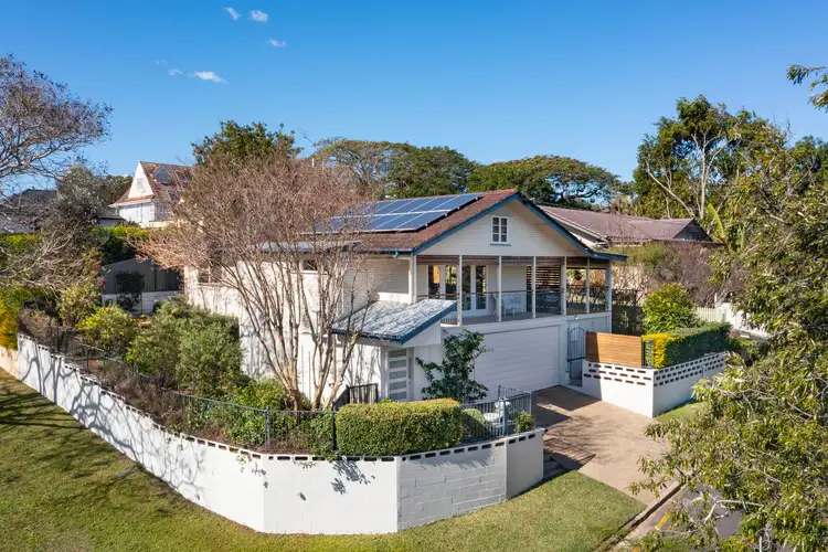4 Stella Street, Holland Park QLD 4121