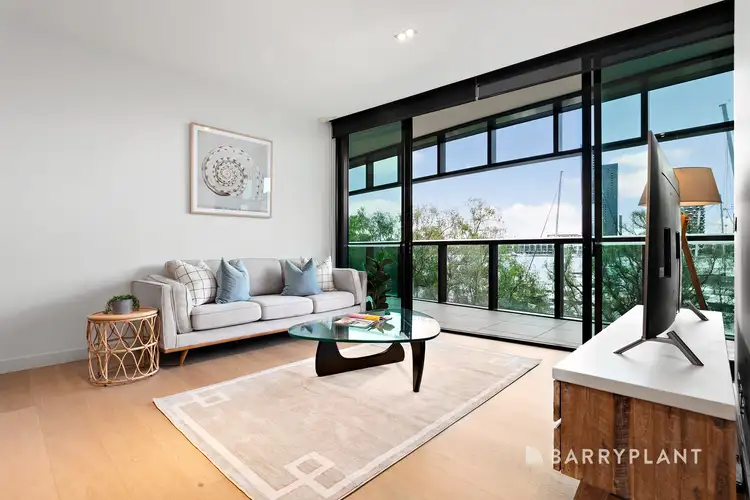15M/9 Waterside Place, Docklands VIC 3008
