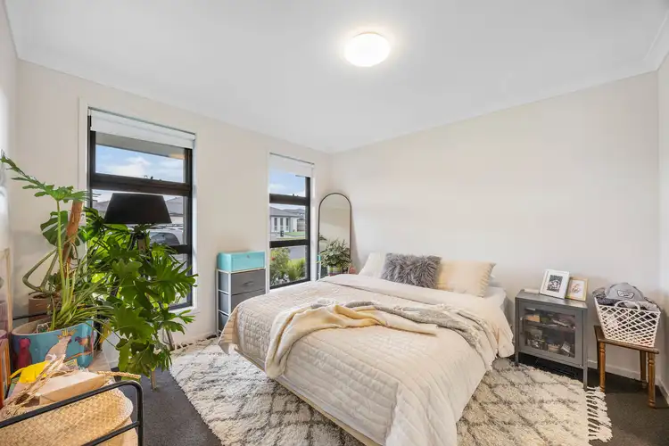Fifth view of Homely house listing, 5 Horseshoe Parade, Fraser Rise VIC 3336