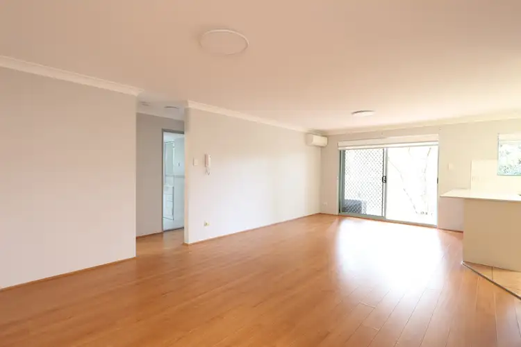 Second view of Homely unit listing, 16/52 - 58 Linden Street, Sutherland NSW 2232
