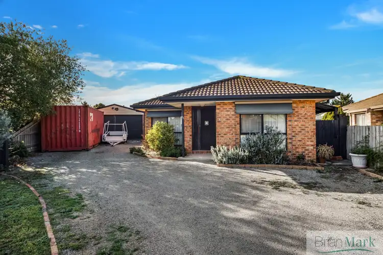 48 Golden Square Crescent